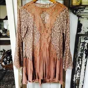 NWT Umgee long sleeve blouse reserved!!